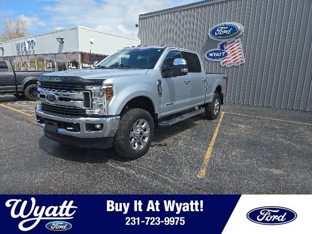 Used 2019 Ford F250 XLT w/ XLT Premium Package AWD/4WD image 1