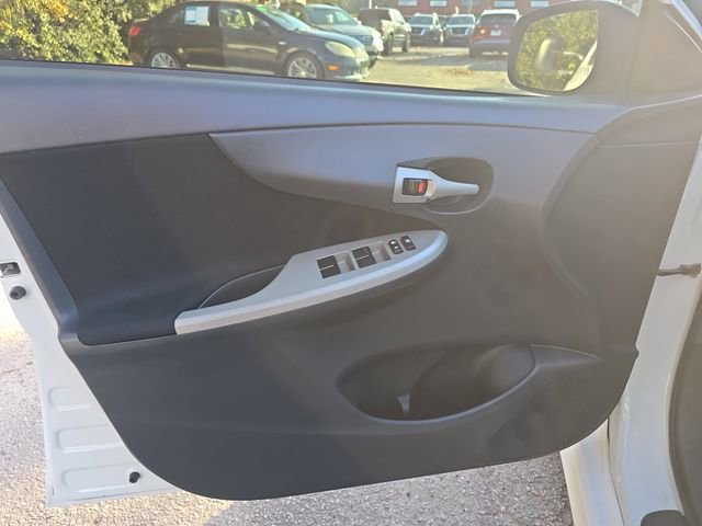 Used 2012 Toyota Corolla S image 14