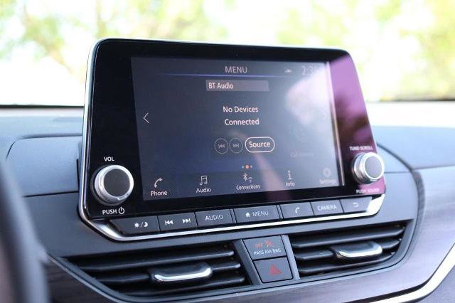 Certified 2025 Nissan Altima 2.5 SV FWD image 11