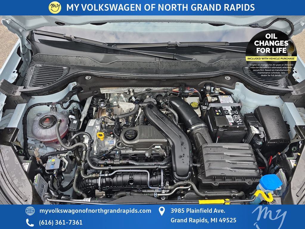 Used 2025 Volkswagen Taos SE w/ Panoramic Sunroof Package AWD/4WD image 26