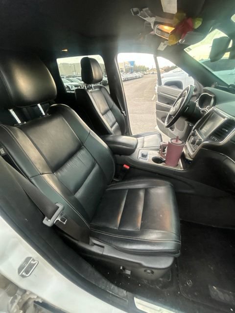 Used 2015 Jeep Grand Cherokee Limited w/ Trailer Tow Group IV AWD/4WD image 11