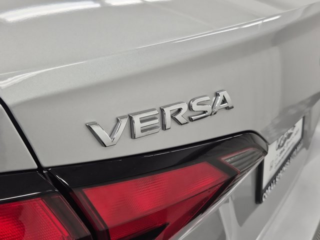 Used 2023 Nissan Versa S w/ Trunk Package image 7