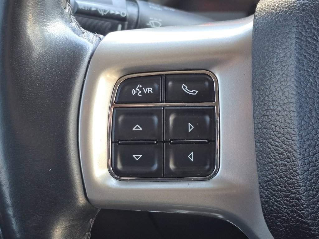 Used 2016 RAM 1500 Laramie image 27