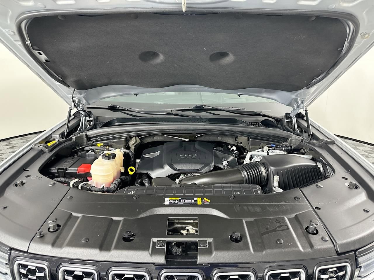 Used 2022 Jeep Grand Cherokee Summit image 48