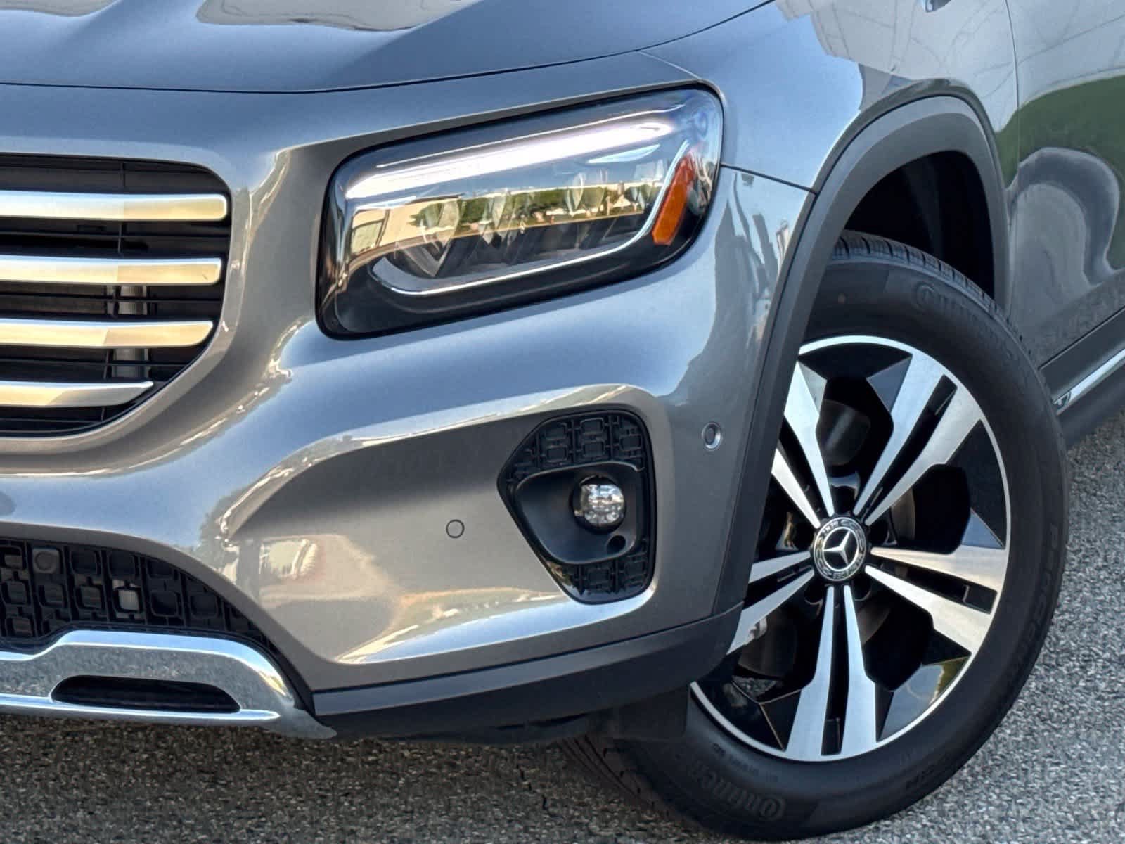 New 2026 Mercedes-Benz GLB 250 4MATIC image 3