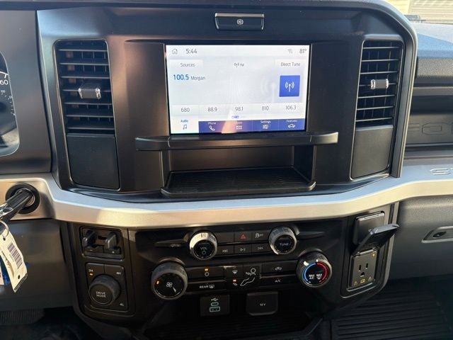 New 2026 Ford F550 4x4 Supercab Super Duty image 14