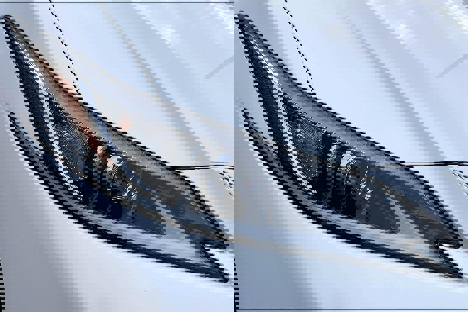 Certified 2025 Lexus ES 350 w/ Premium Package image 28