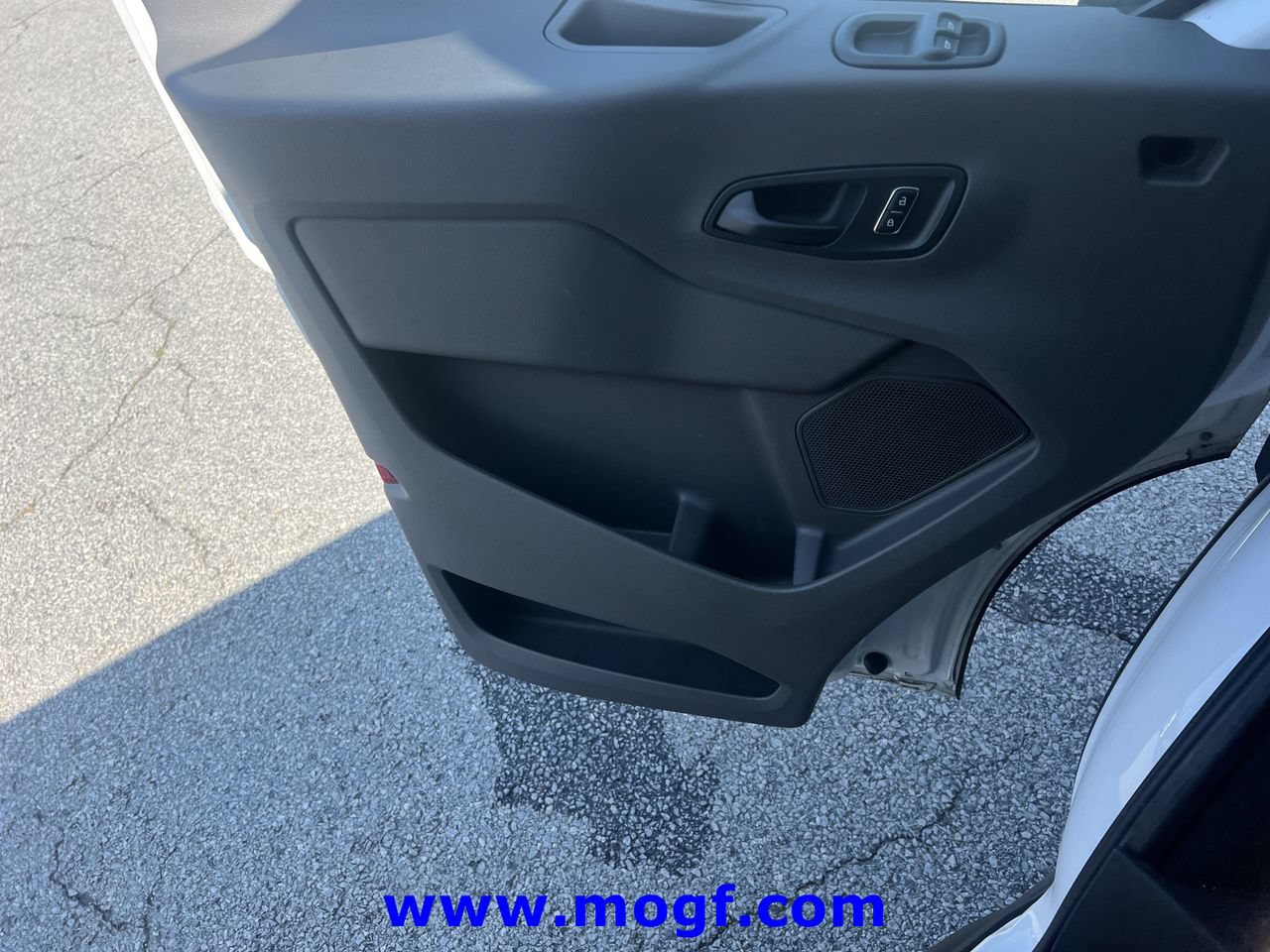 Used 2025 Ford Transit 350 XLT RWD image 15