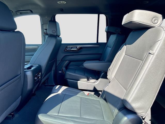 New 2026 Chevrolet Suburban Z71 w/ Comfort Package image 25