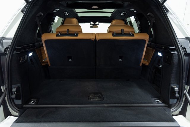 Used 2023 BMW X7 xDrive40i w/ M Sport Package image 9