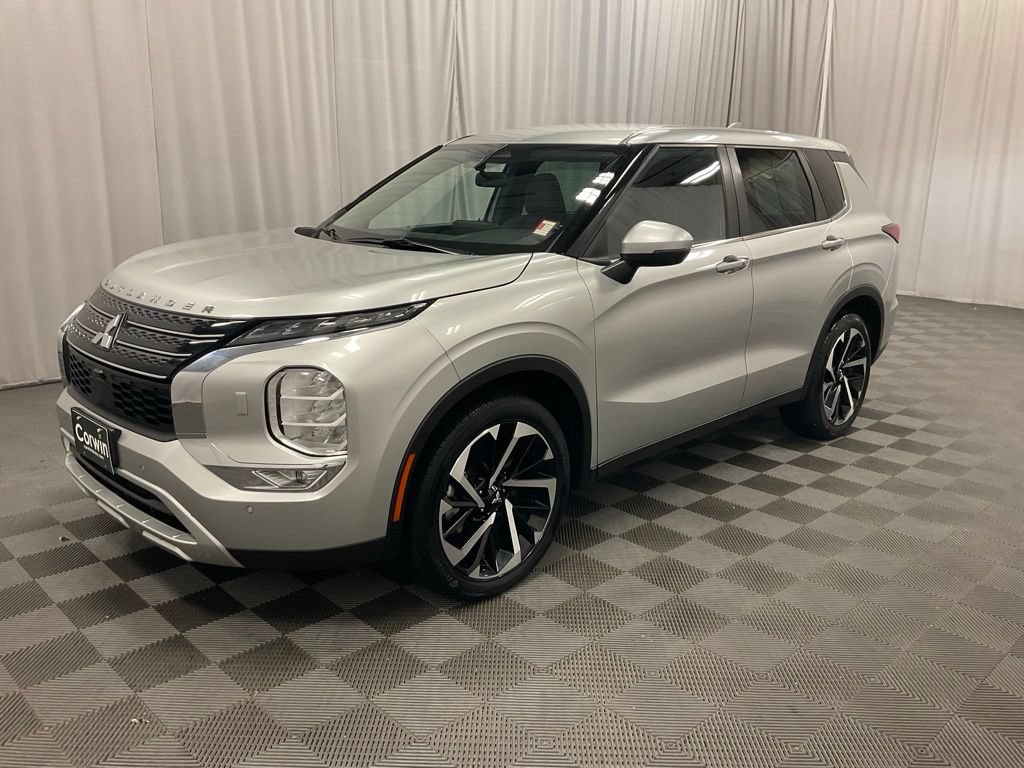 Used 2023 Mitsubishi Outlander SE AWD/4WD image 10