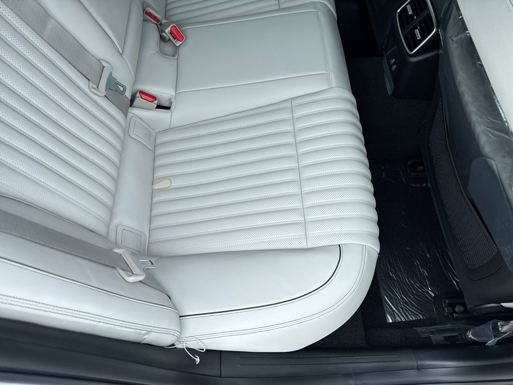 New 2026 Genesis G70 3.3T Sport Prestige image 15