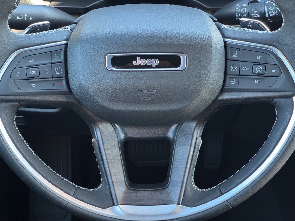 New 2027 Jeep Grand Cherokee Limited AWD/4WD image 19