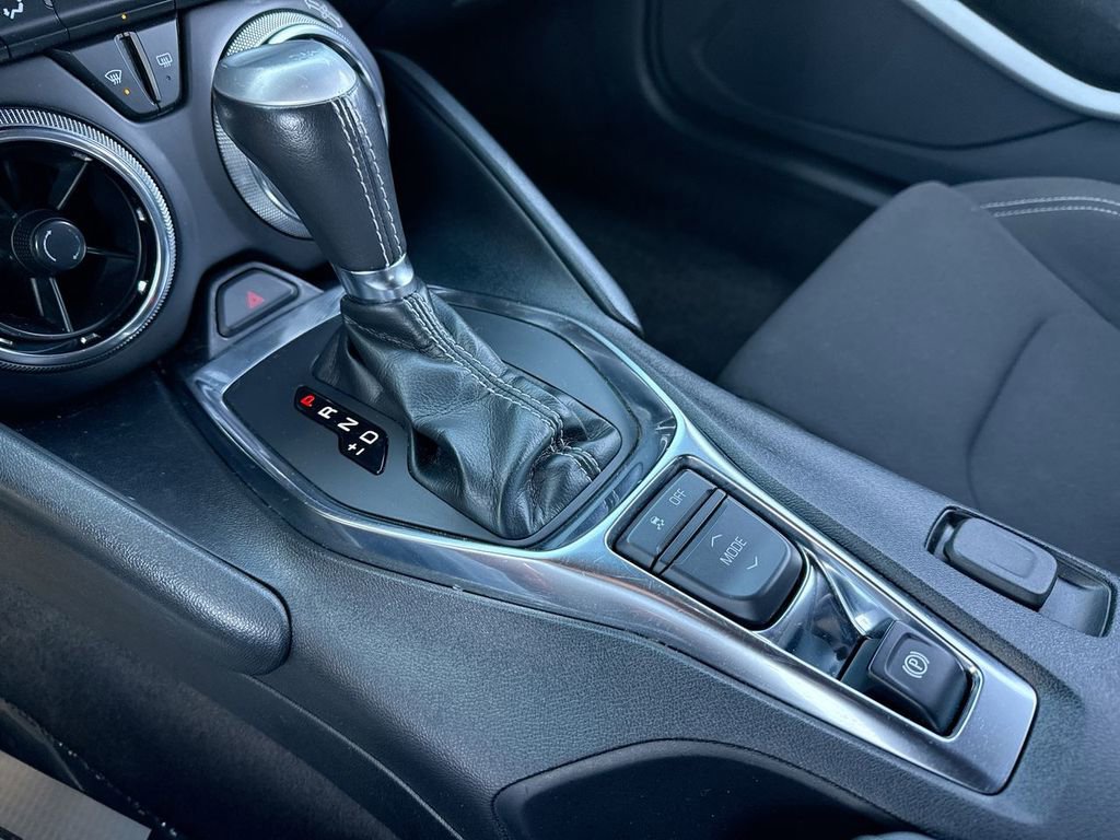 Used 2023 Chevrolet Camaro LT image 20