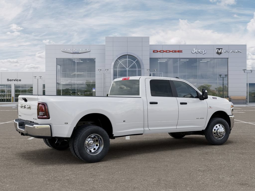 New 2026 RAM 3500 Big Horn AWD/4WD image 4