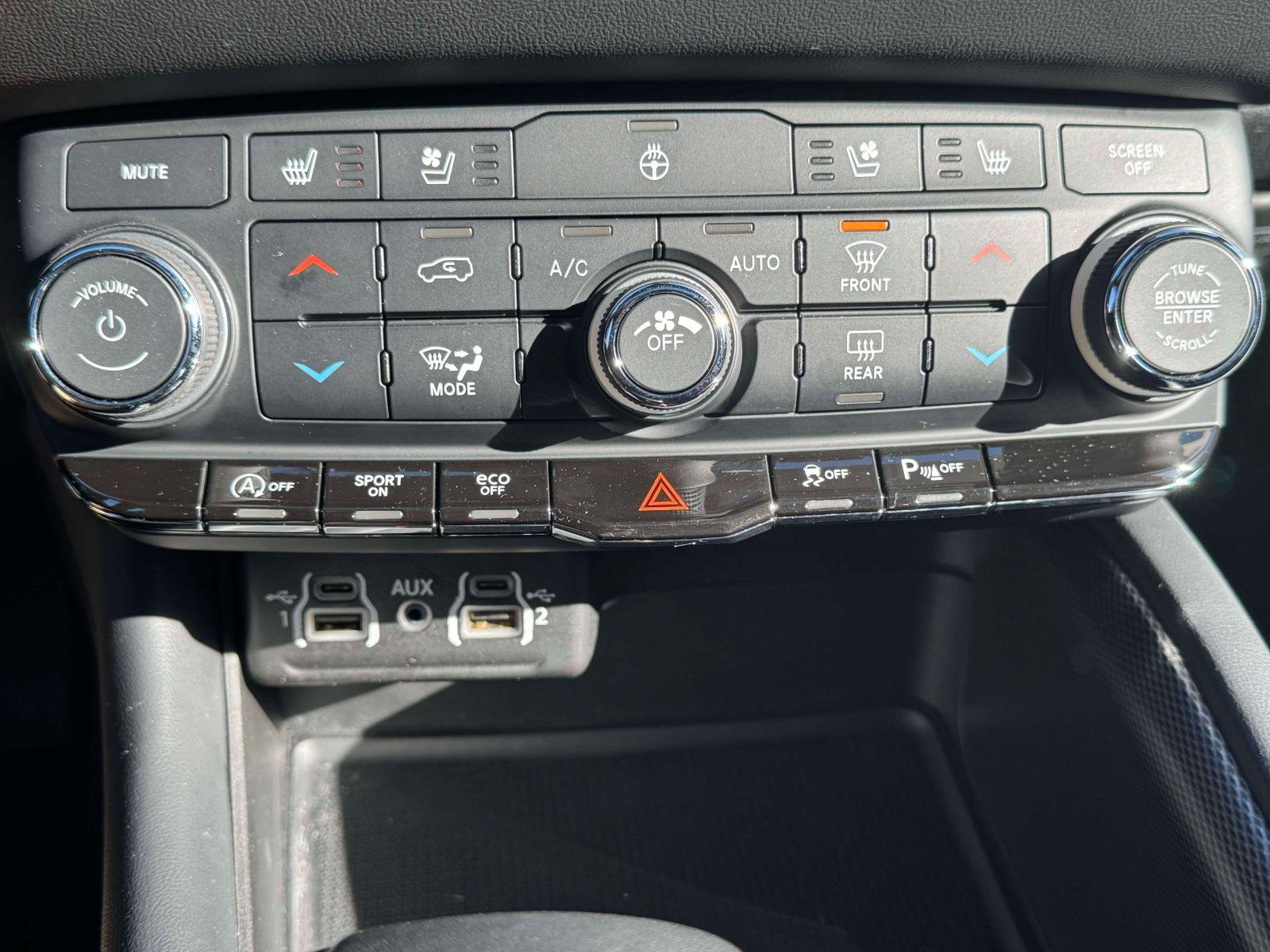 Used 2024 Dodge Durango GT image 25