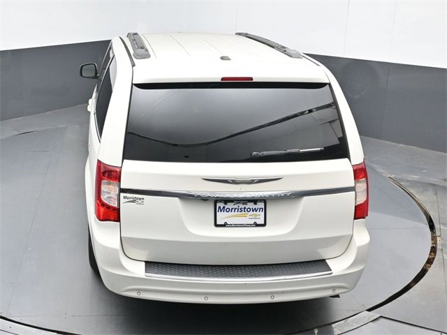 Used 2011 Chrysler Town & Country Touring-L w/ Entertainment Group #2 image 45