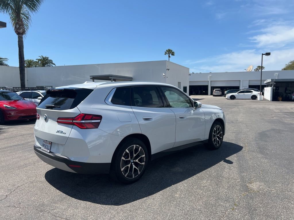 Certified 2025 BMW X3 xDrive30i image 3