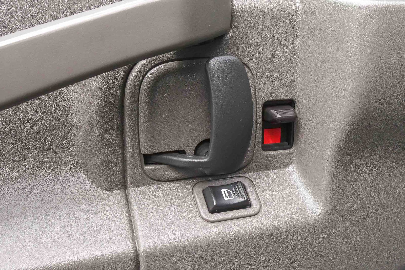 Used 2022 Chevrolet Express 2500 w/ Driver Convenience Package image 17