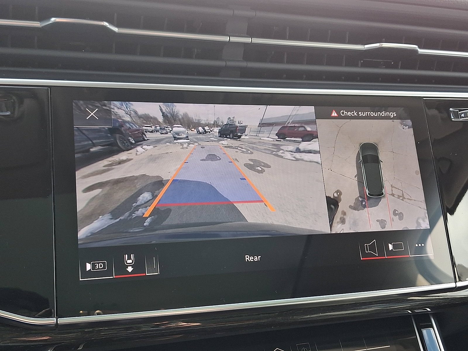 Used 2022 Audi Q7 3.0T Premium Plus image 24