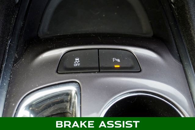 Used 2022 Chevrolet Malibu LT image 19