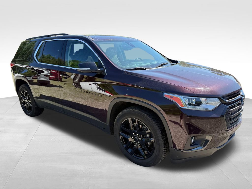 Used 2021 Chevrolet Traverse LT w/ LPO, Blackout Package AWD/4WD image 9