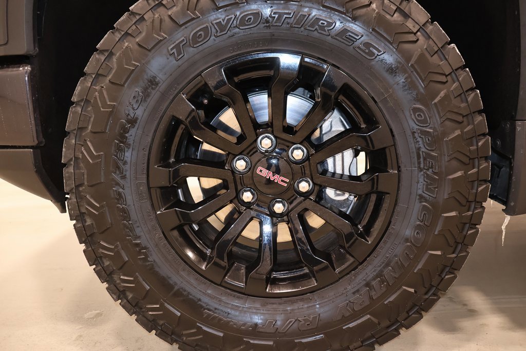 Used 2025 GMC Sierra 1500 Elevation w/ Elevation Premium Package image 44