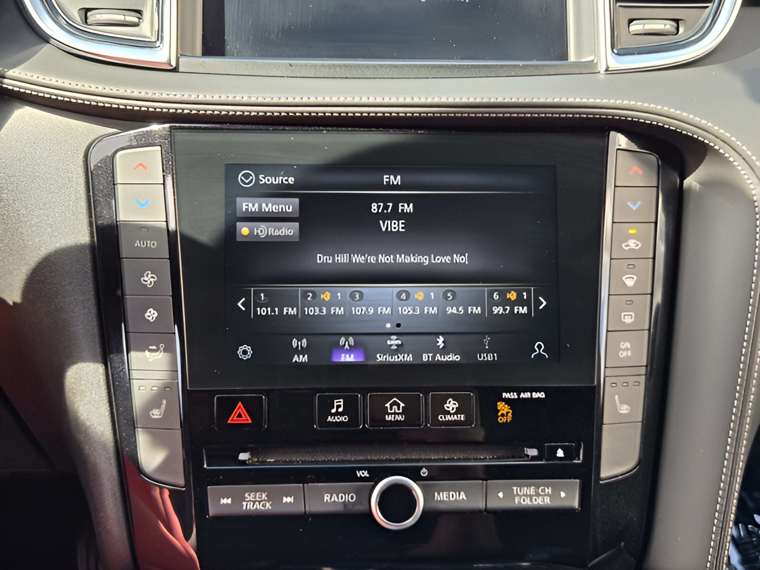 Certified 2023 INFINITI QX55 Luxe w/ Cargo Package AWD/4WD image 17