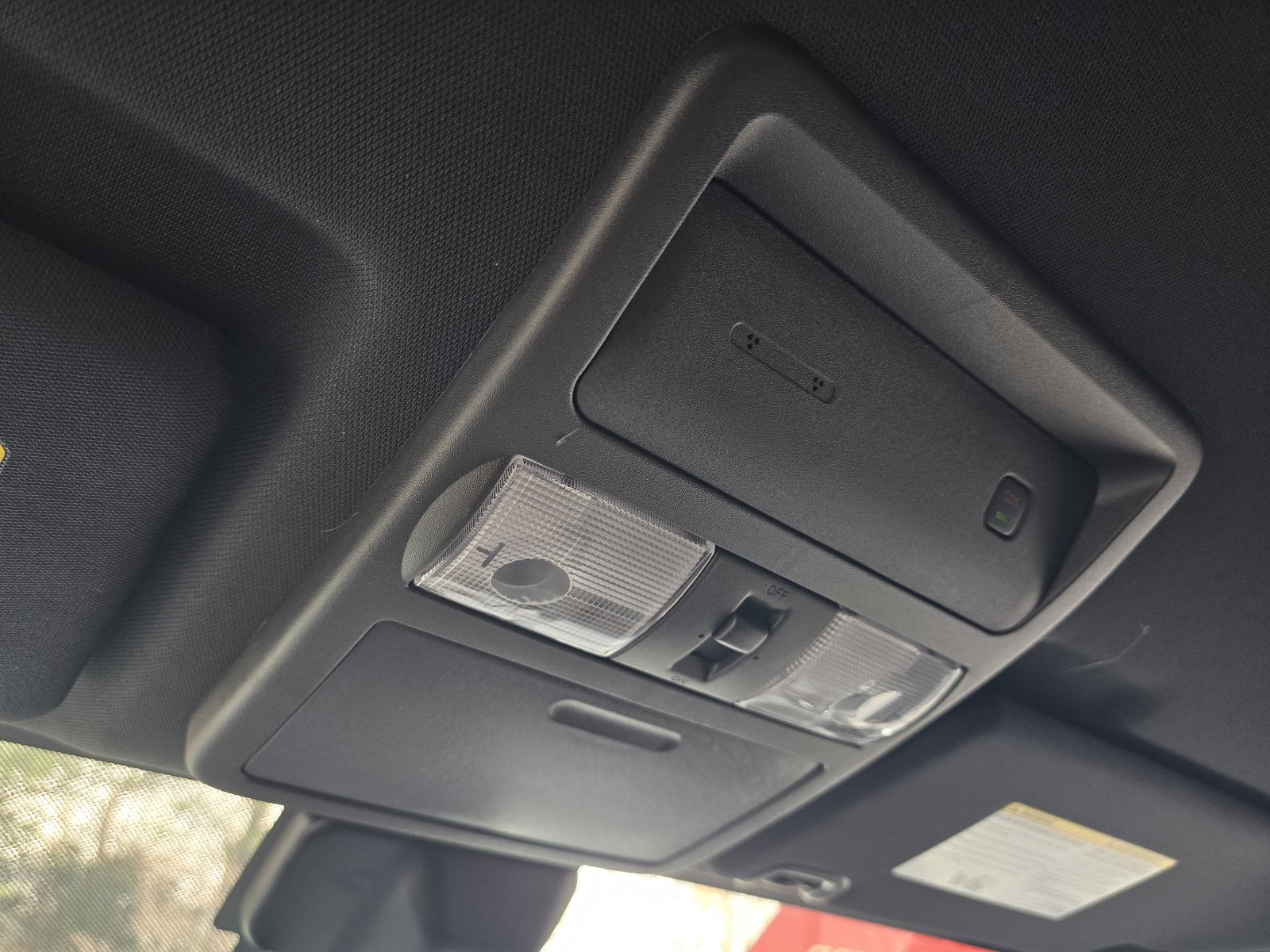 Used 2025 Nissan Frontier PRO-4X image 24