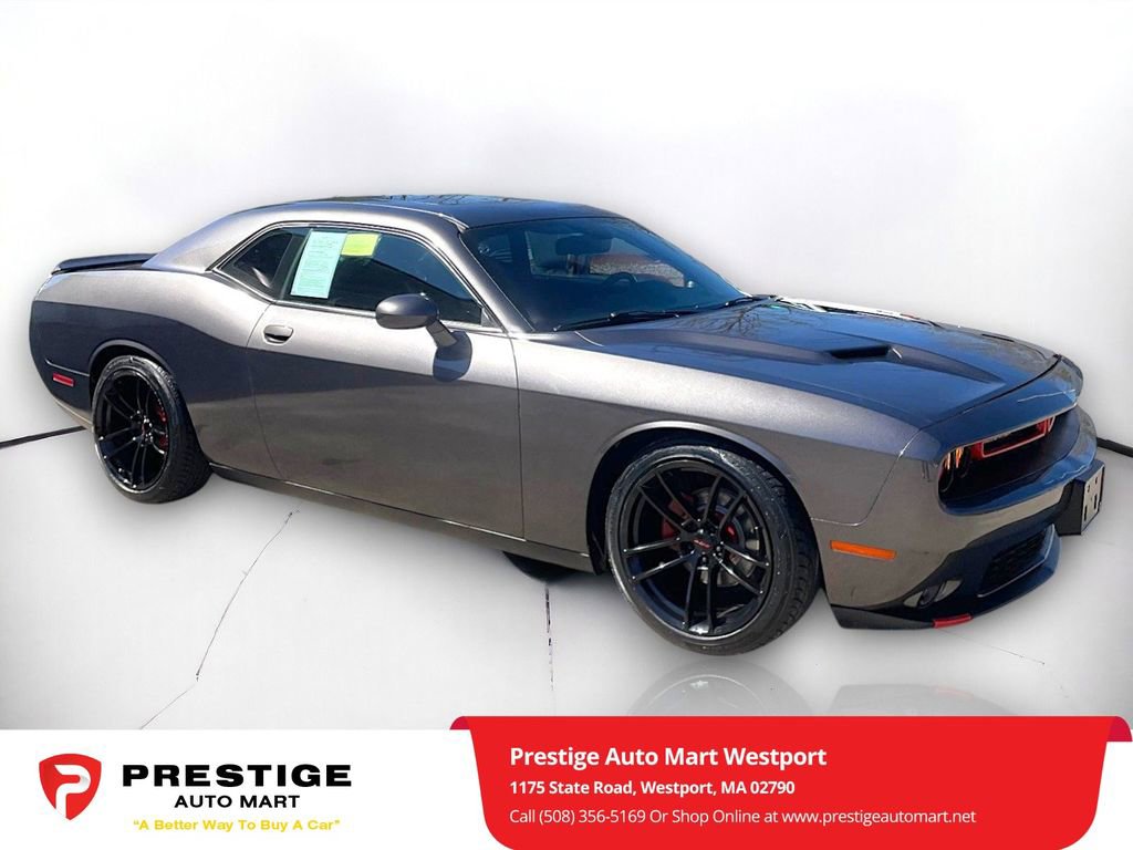 Used 2015 Dodge Challenger SXT w/ Sound Group image 1