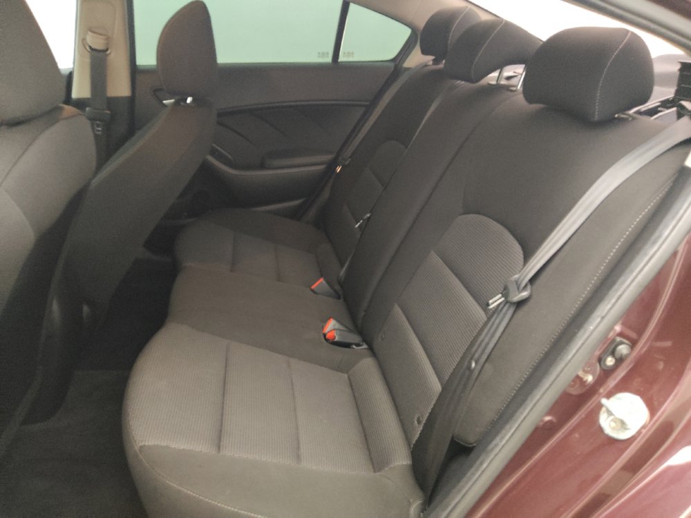 Used 2017 Kia Forte LX FWD image 18