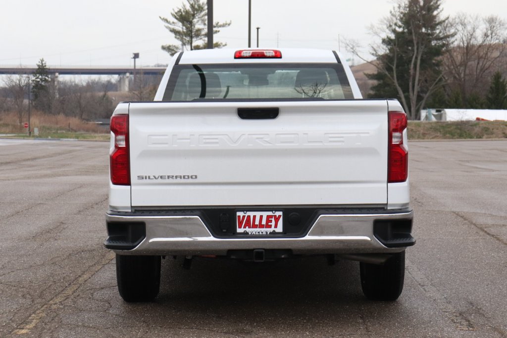 Used 2025 Chevrolet Silverado 1500 W/T RWD image 8