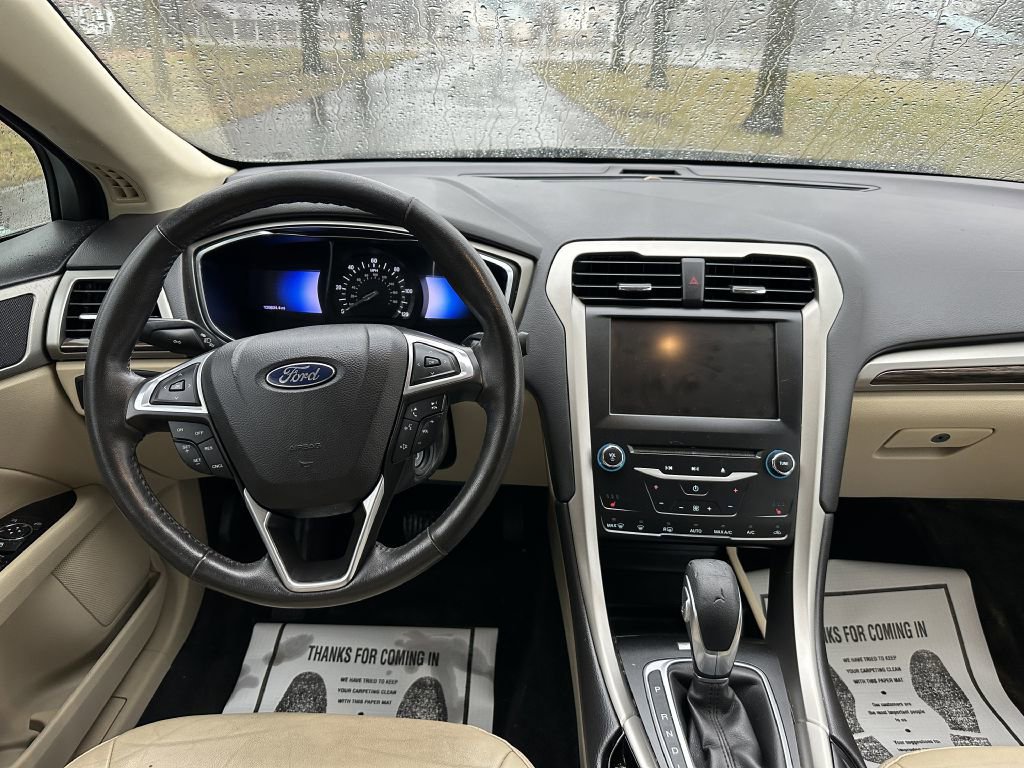 Used 2013 Ford Fusion SE image 12