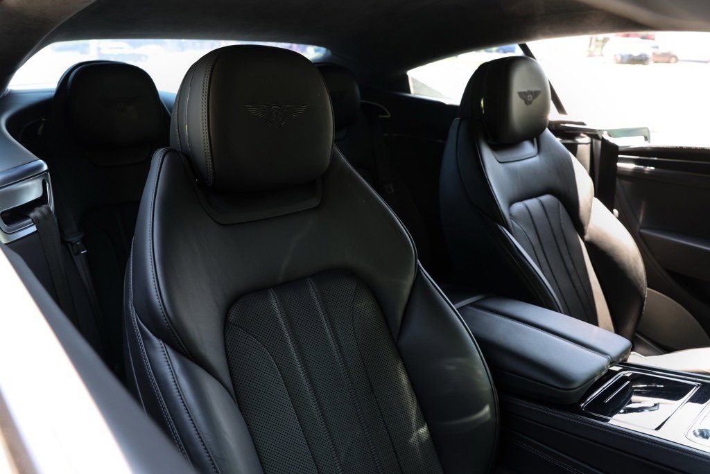 Used 2020 Bentley Continental GT image 6