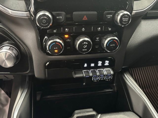 Used 2022 RAM 1500 Laramie AWD/4WD image 31