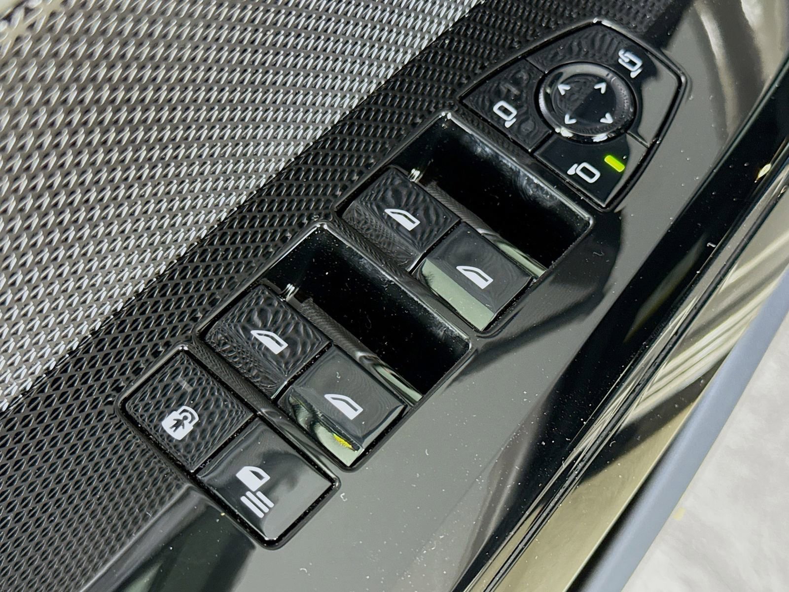 New 2026 BMW 760i xDrive image 18