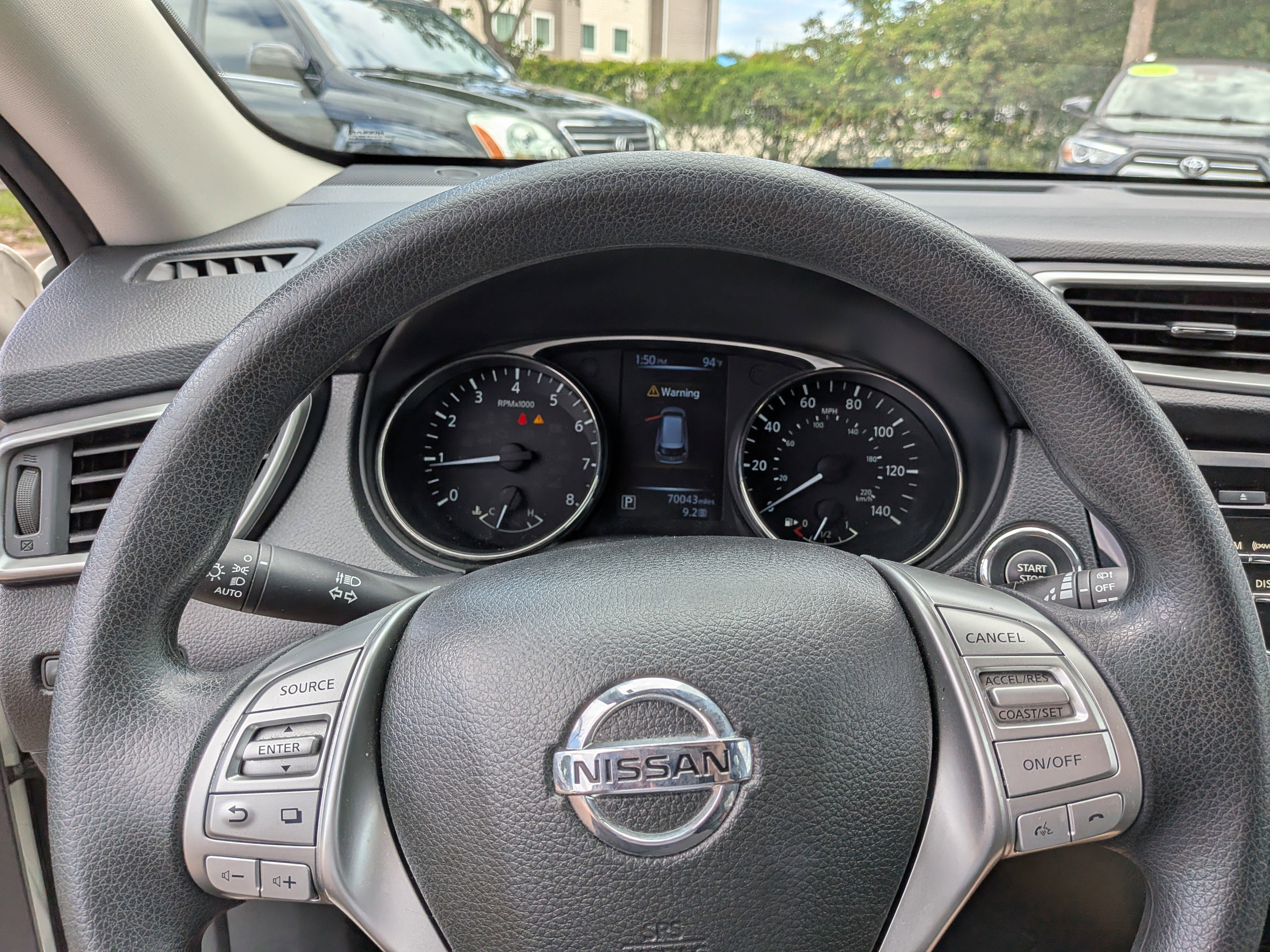 Used 2016 Nissan Rogue SV AWD/4WD image 25