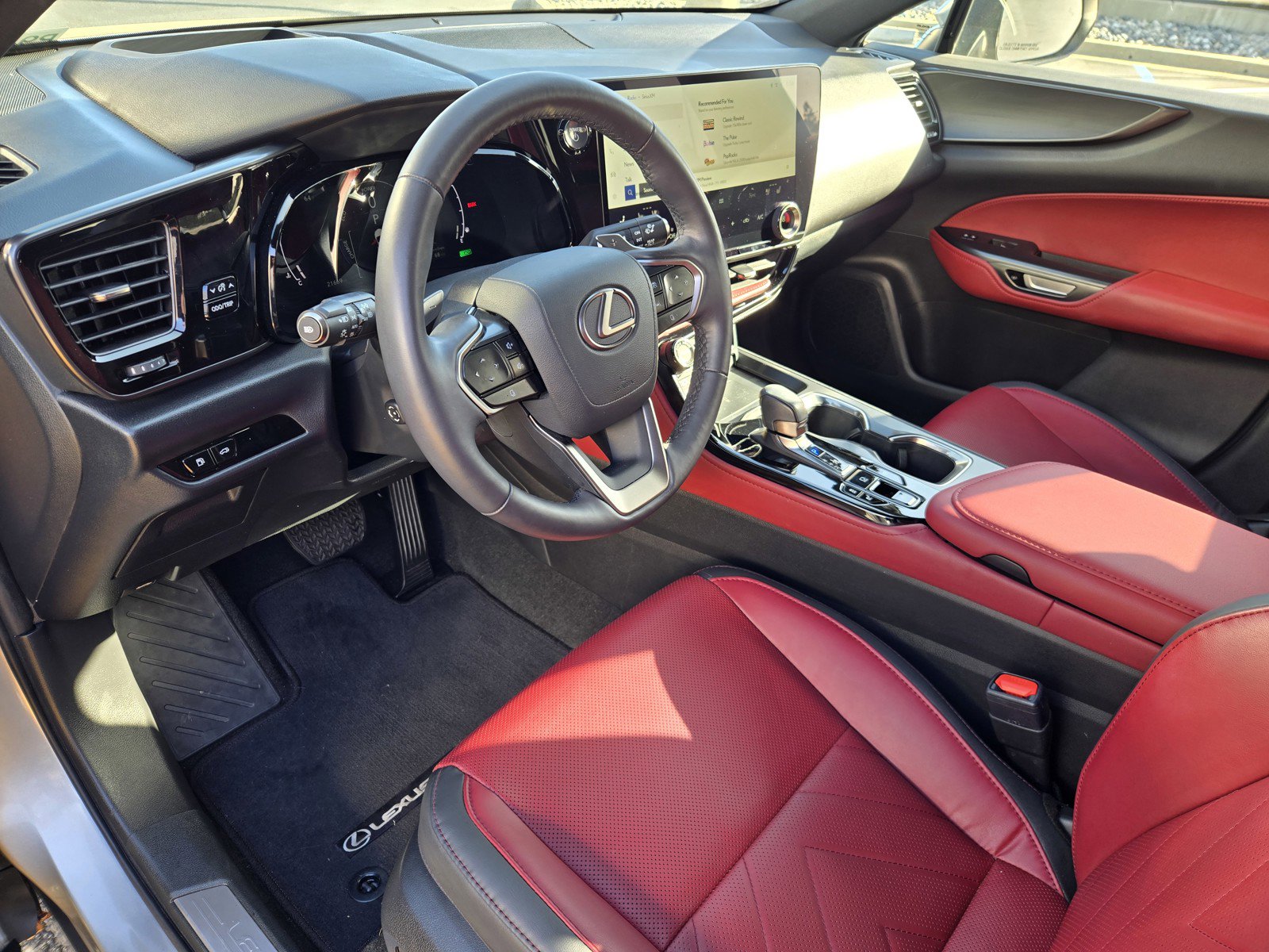 Used 2023 Lexus NX 350h AWD w/ Vision Package image 10