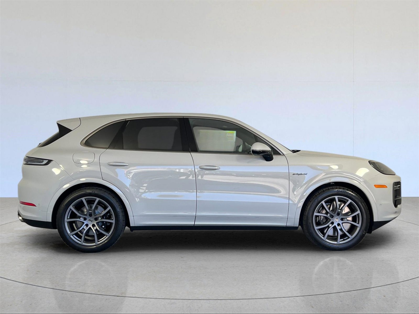 New 2025 Porsche Cayenne Turbo image 9