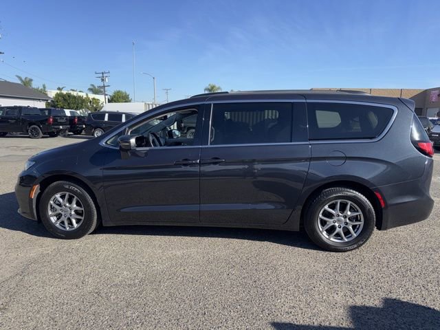 Used 2021 Chrysler Pacifica Touring image 8