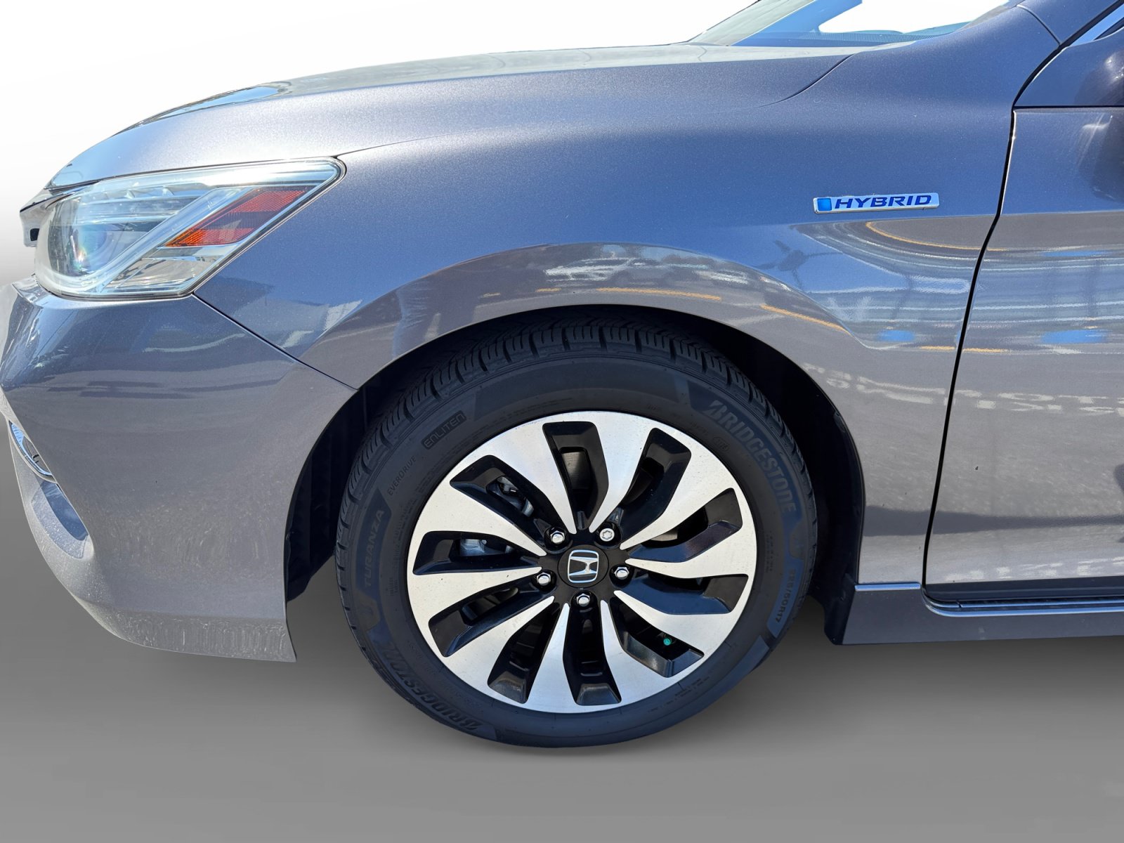 Used 2017 Honda Accord Touring image 9