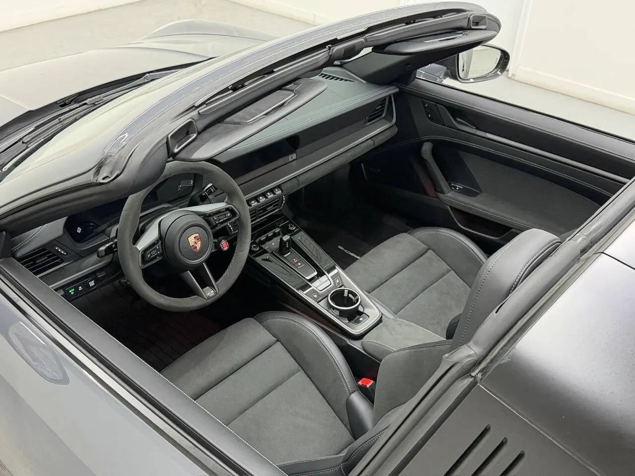 Used 2026 Porsche 911 Targa 4 GTS AWD/4WD image 15