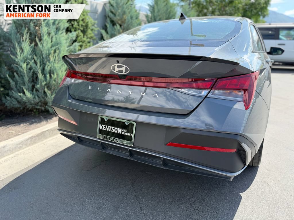 Used 2026 Hyundai Elantra Sport FWD image 8