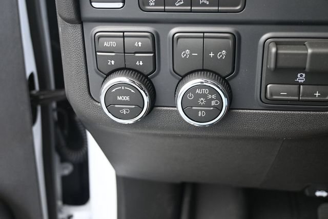 New 2026 Chevrolet Tahoe High Country AWD/4WD image 38