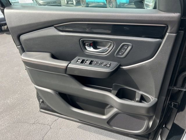 Used 2024 Honda Pilot TrailSport image 27