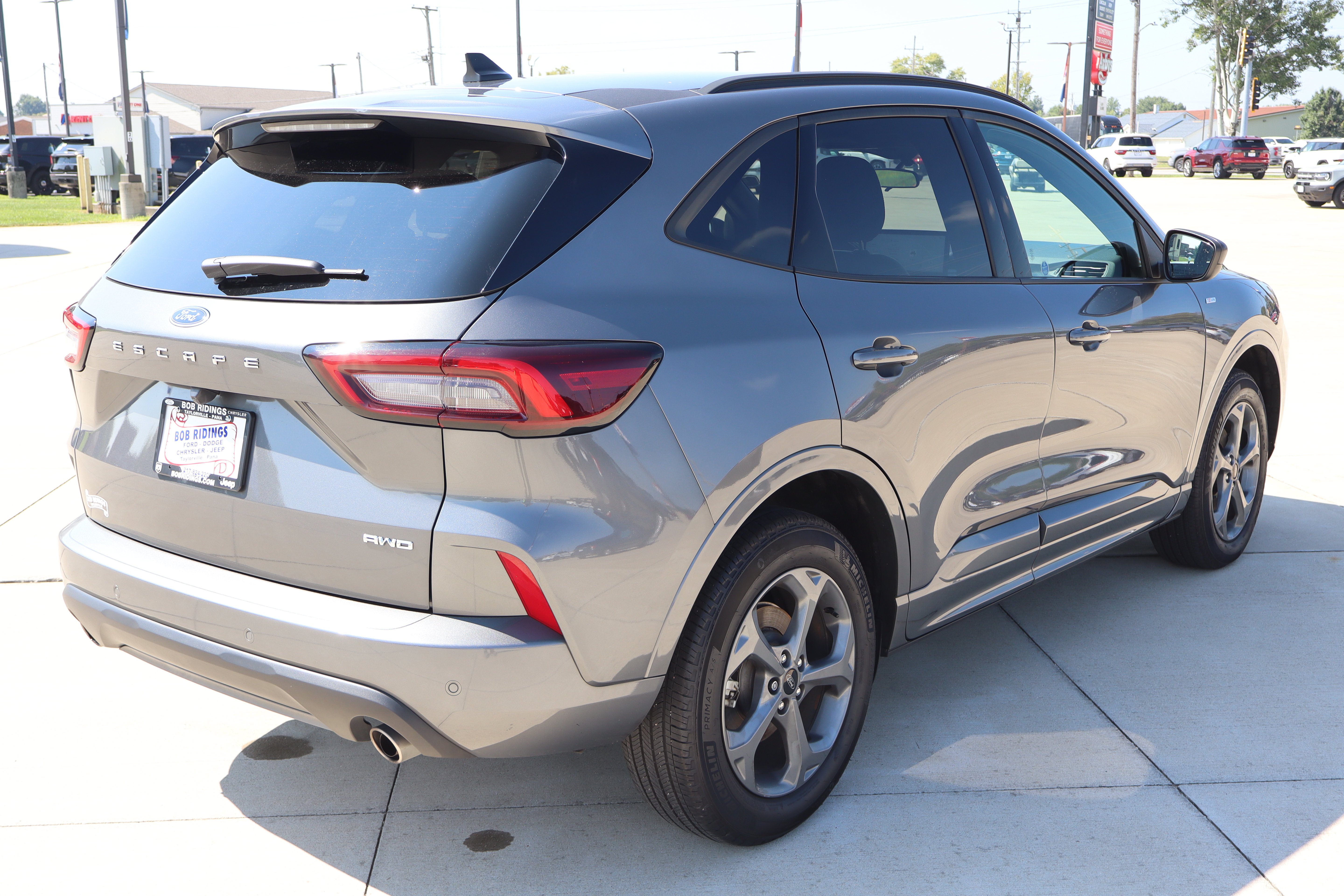 Used 2024 Ford Escape ST-Line w/ Tech Pack #1 AWD/4WD image 5