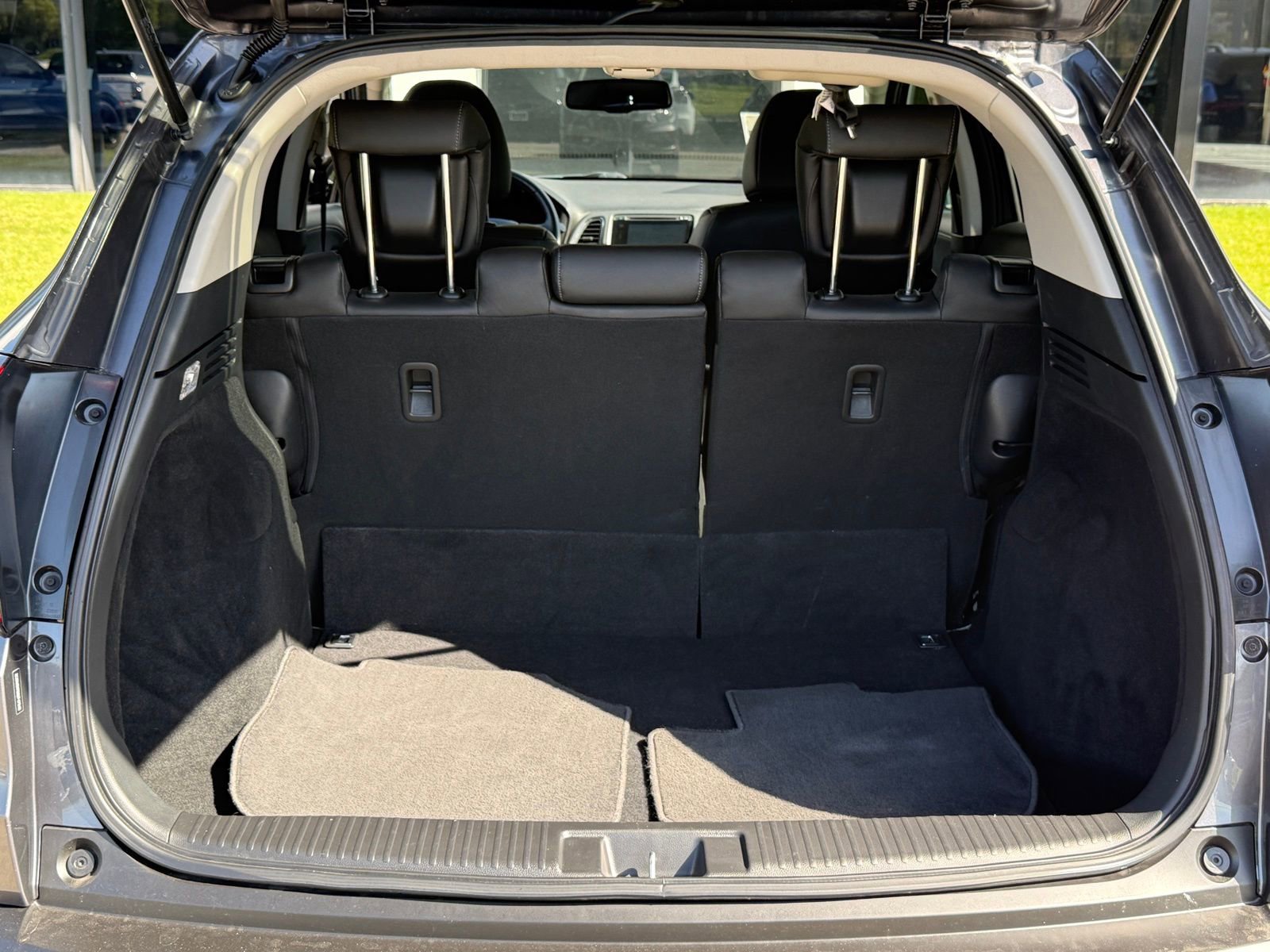 Used 2016 Honda HR-V EX-L image 17