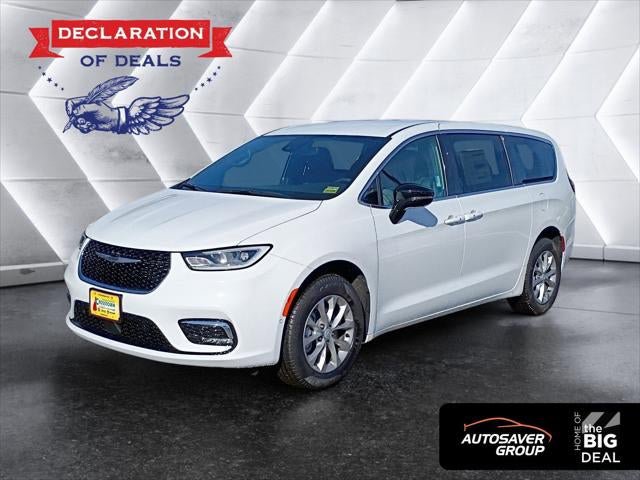 New 2026 Chrysler Pacifica Select image 17