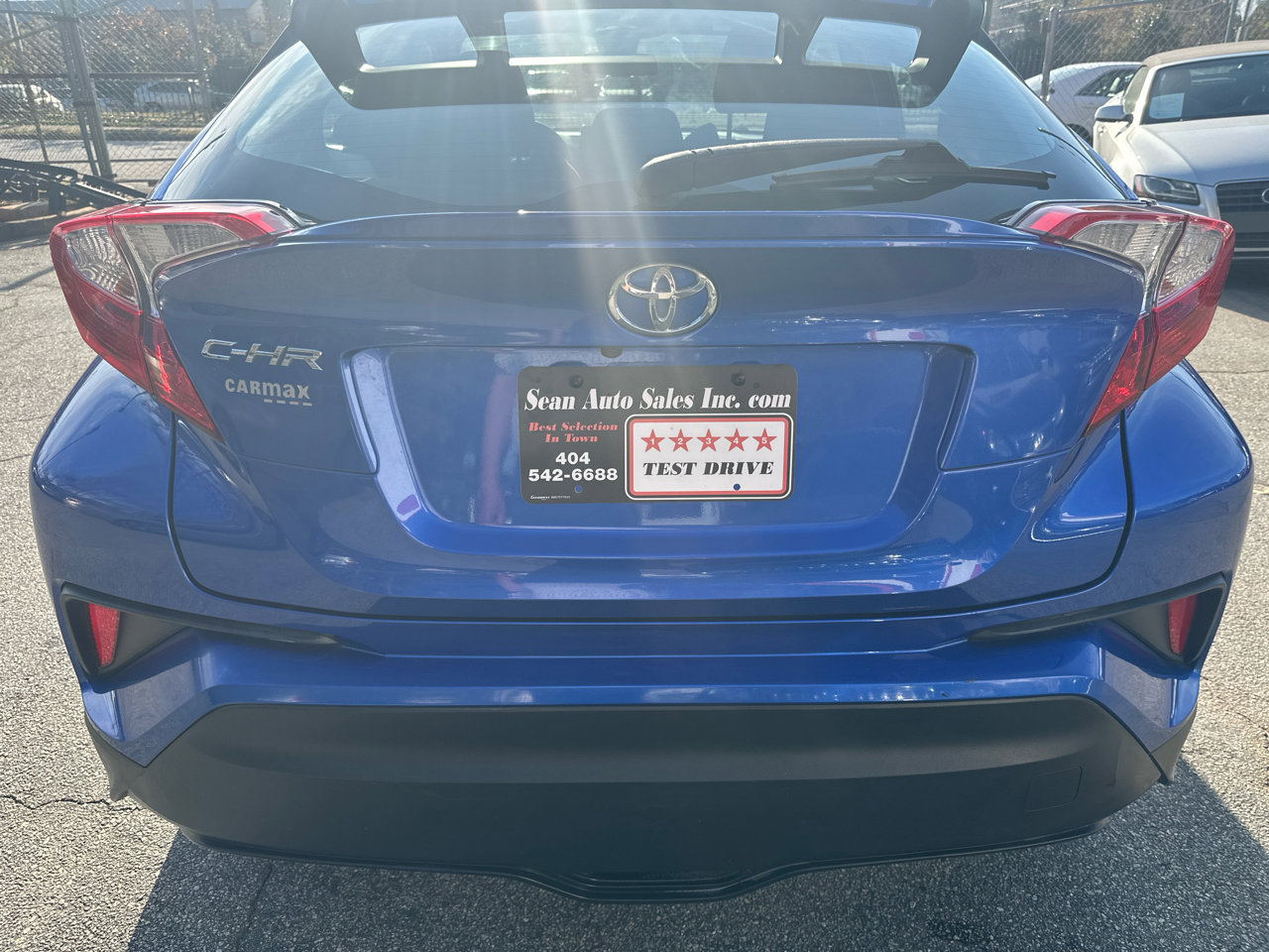 Used 2018 Toyota C-HR XLE image 6