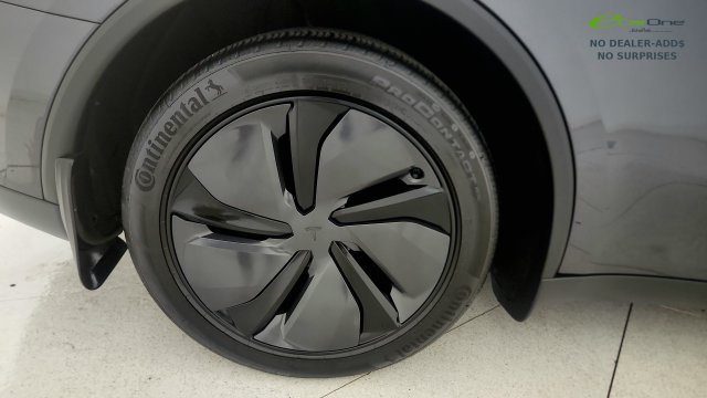 Used 2026 Tesla Model Y AWD image 72